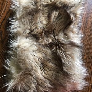 Thick fur circle scarf